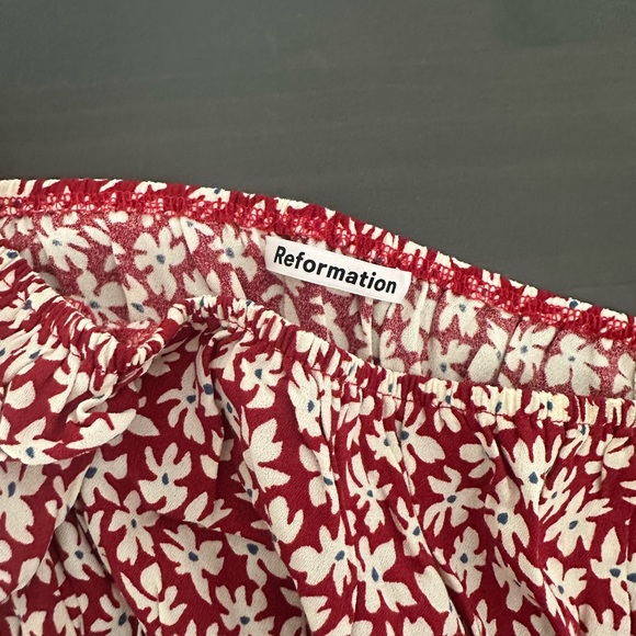 Reformation Solis Ruffle Top - Picture 7 of 8